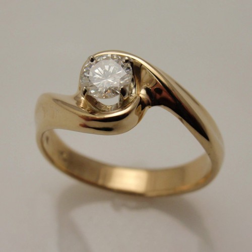 Custom Twist Solitaire Ring